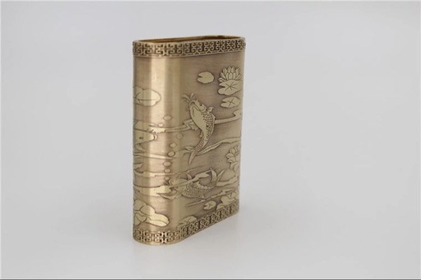 雕刻黄铜烟盒莫合烟漠河烟盒颗粒烟丝高端送人在类目 ZIPPO/瑞士军刀/眼镜, 烟具, 烟盒中 - 来自Buy2taobao.com提供专业的淘宝代购服务
