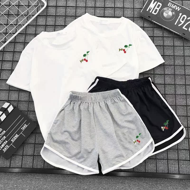 短裤套装女夏2018新款宽松学生韩版休闲原宿风BF跑步运动服两件套在类目 女装/女士精品, 套装/学生校服/工作制服, 休闲运动套装中 - 来自Buy2taobao.com提供专业的淘宝代购服务