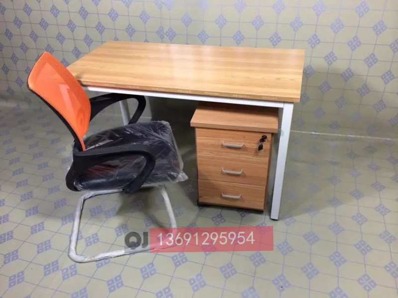 单人办公桌简约电脑桌现代员工长条桌可定制职员工作位家用写字桌在类目 商业/办公家具, 办公家具, 办公桌, 办公电脑桌中 - 来自Buy2taobao.com提供专业的淘宝代购服务