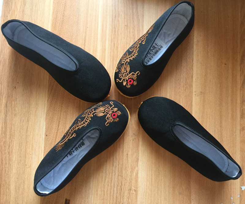 儿童圆口布鞋农夫黑色布鞋秀龙鞋子纯黑色布鞋在类目 童鞋/婴儿鞋/亲子鞋, 传统布鞋/手工编织鞋中 - 来自Buy2taobao.com提供专业的淘宝代购服务