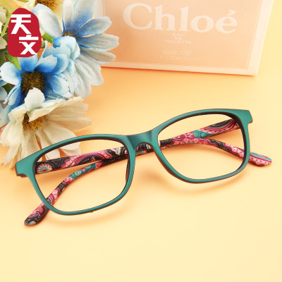 时尚超轻老花镜女防疲劳眼镜花镜老光树脂高清简约优雅老人老花镜