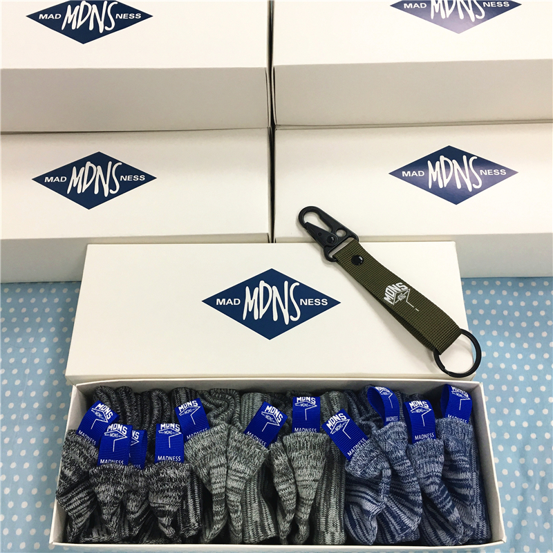 6双装 个性绣标 余文乐潮牌短袜mdns男袜女袜纯棉吸汗潮袜情侣袜在类目 运动包/户外包/配件, 运动袜中 - 来自Buy2taobao.com提供专业的淘宝代购服务
