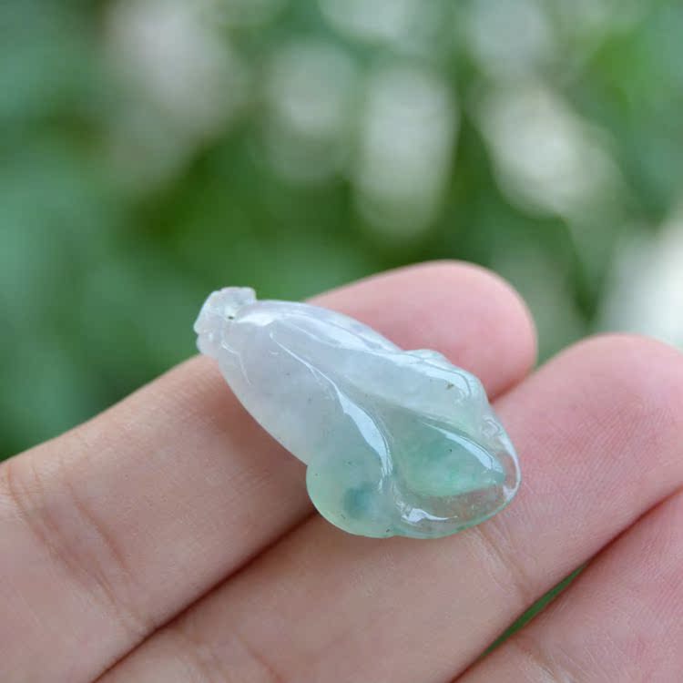 天然翡翠冰种绿白色阳绿色玉兰花玉吊坠 挂件 缅甸玉石A货带证书|ruв категории ювелирные изделия/алмаз/жадеит/золото, Джейд (новый), монисто - от Buy2taobao.com для оказания профессиональной услуги покупки агента Taobao