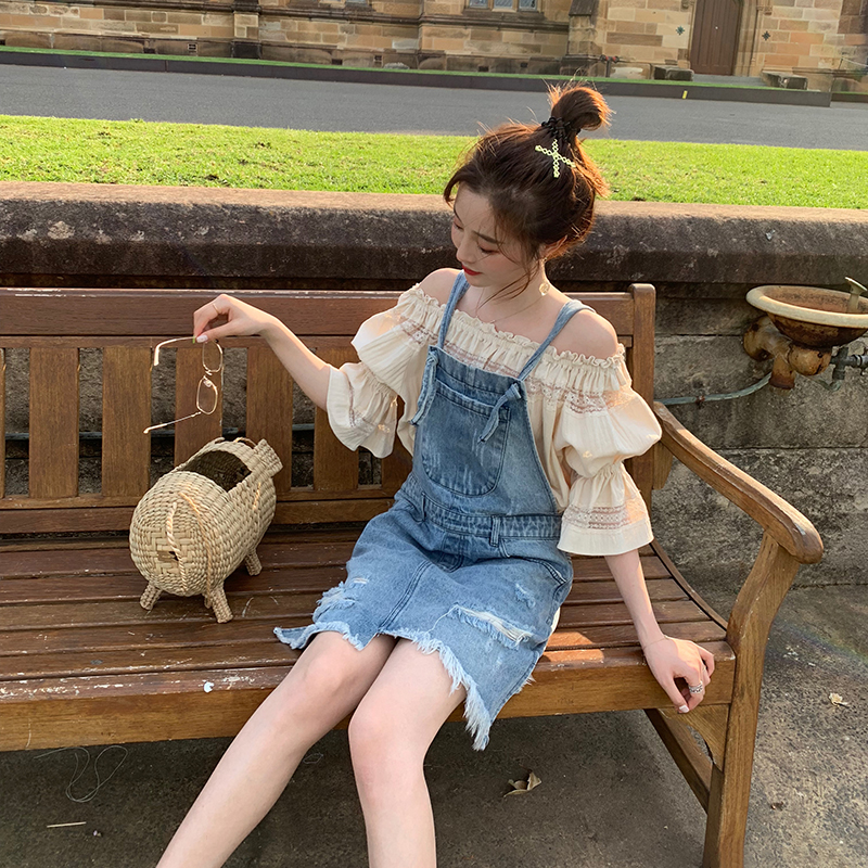 于momo2019夏装新品小清新可爱毛边牛仔系带背带裙时尚减龄吊带裙在类目 女装/女士精品, 半身裙中 - 来自Buy2taobao.com提供专业的淘宝代购服务