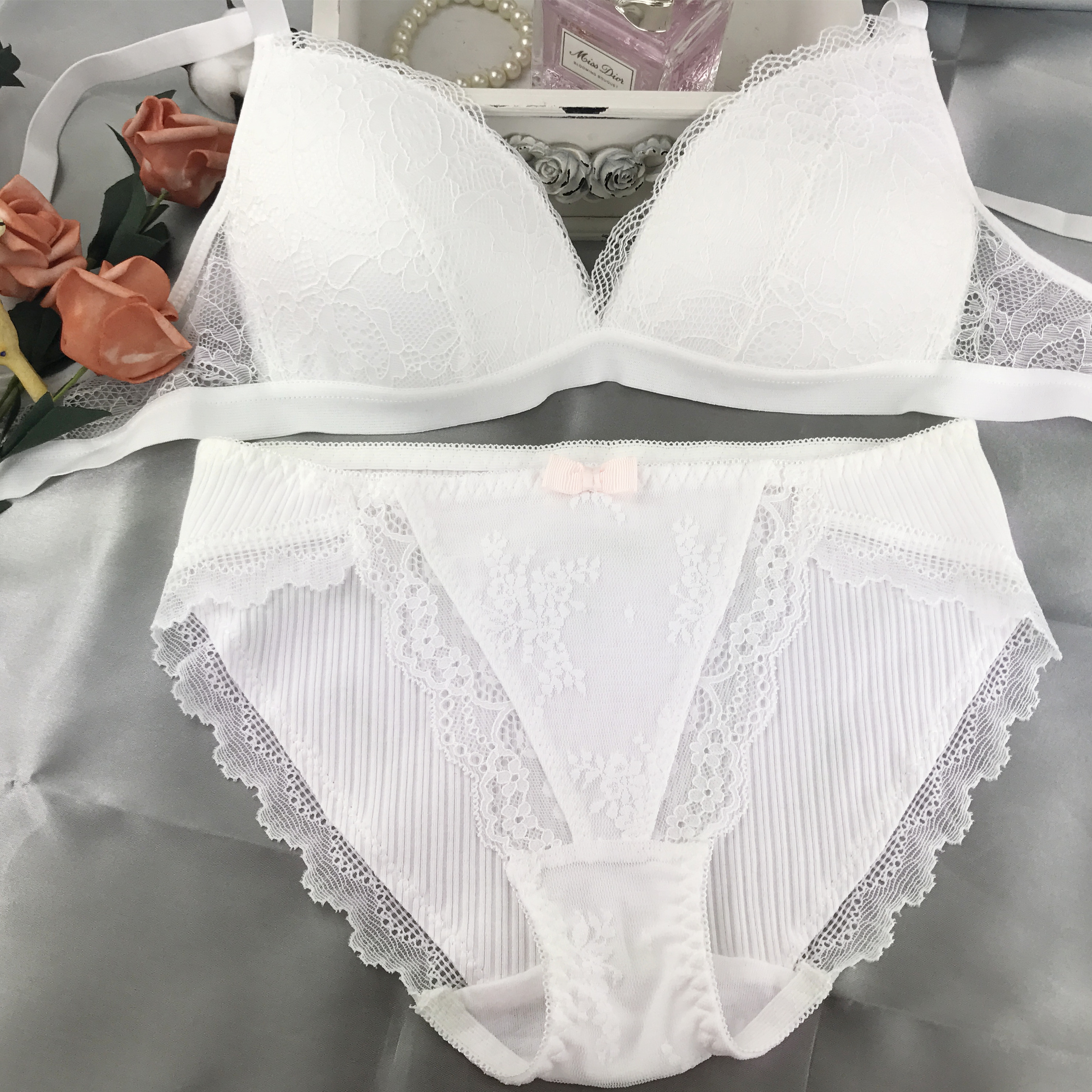 黑白色哺乳文胸套装孕妇内衣胸罩怀孕期纯棉喂奶防下垂聚拢拍孕照|msdalam kategori Bekalan Ibu / Ibu / Pemakanan, Nursing bra/seluar dalam/Daftar seluar, (Bra - pakaian dalam) suite - dari Buy2taobao.com untuk memberikan perkhidmatan ejen Taobao profesional membeli