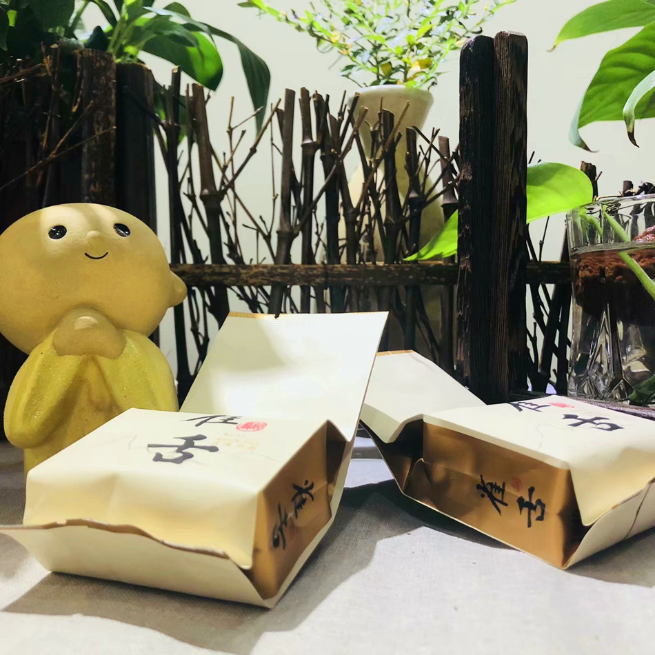 武夷雀舌 乌龙茶武夷山岩茶半斤 岩谷花香 甘草味带山场气息在类目 茶, 乌龙茶(新), 其它乌龙茶中 - 来自Buy2taobao.com提供专业的淘宝代购服务