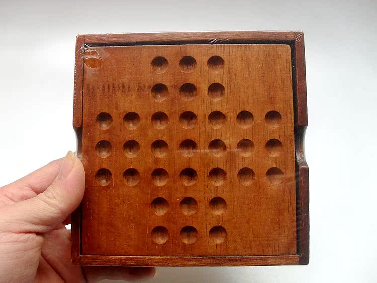 木质单身贵族棋 儿童益智玩具孔明棋大人 正方形独立钻石棋游戏|ruв категории игрушка/коляска/головоломка/блоки/модель, детей шахматы/настольные игры, многофункциональный шахматы - от Buy2taobao.com для оказания профессиональной услуги покупки агента Taobao