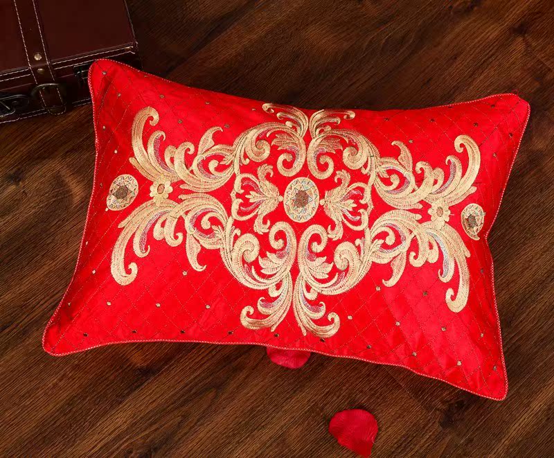 小抱枕 婚庆抱枕靠垫枕头含芯可拆洗大红色全棉抱枕结婚一只包邮|msdalam kategori rumah Fabrik, bantal/bantal - dari Buy2taobao.com untuk memberikan perkhidmatan ejen Taobao profesional membeli
