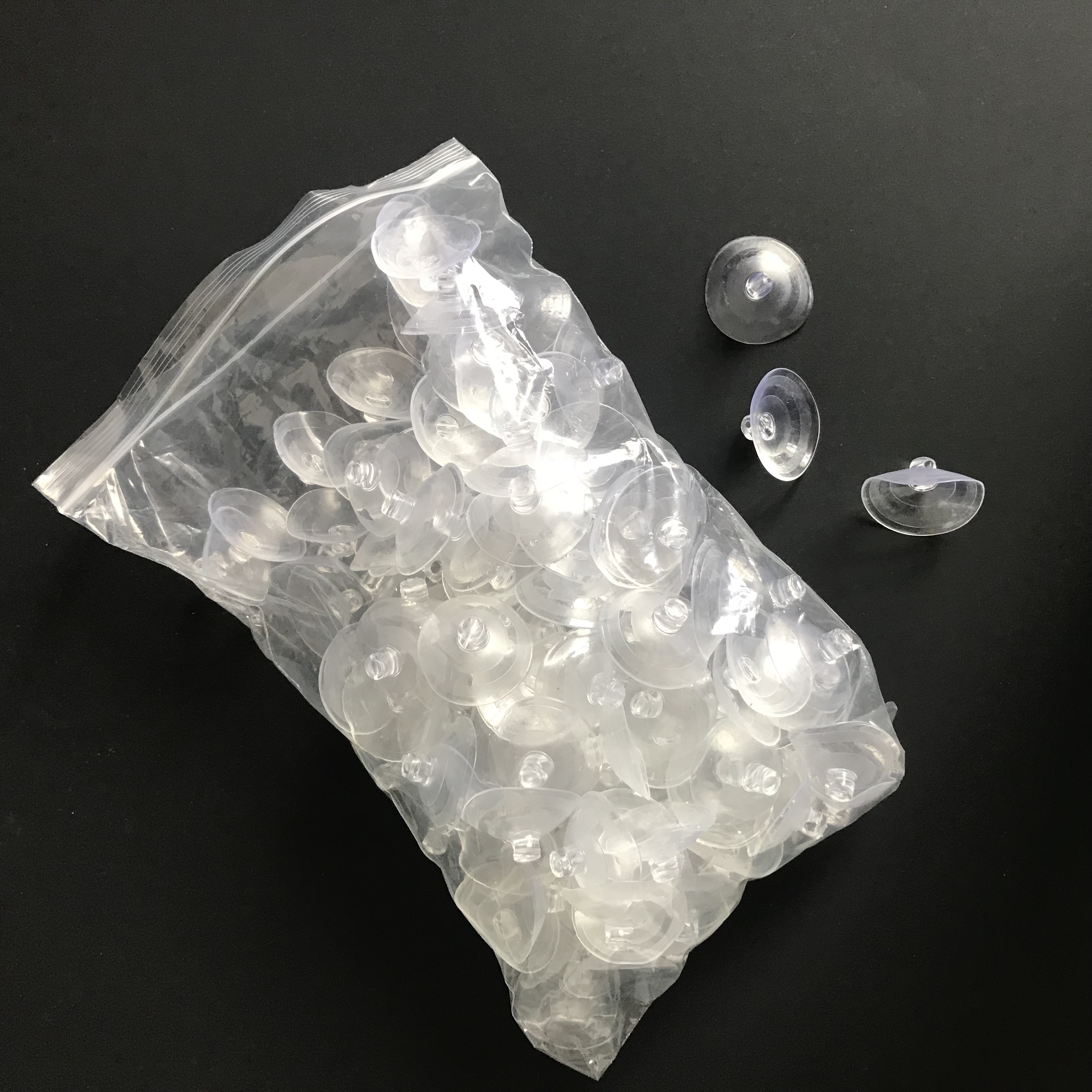 4公分吸盘 婚车吸盘 婚庆用品 喜庆用品 家居花店用品 4.0吸盘在类目 节庆用品/礼品, 婚庆布景/道具, 婚庆公仔中 - 来自Buy2taobao.com提供专业的淘宝代购服务