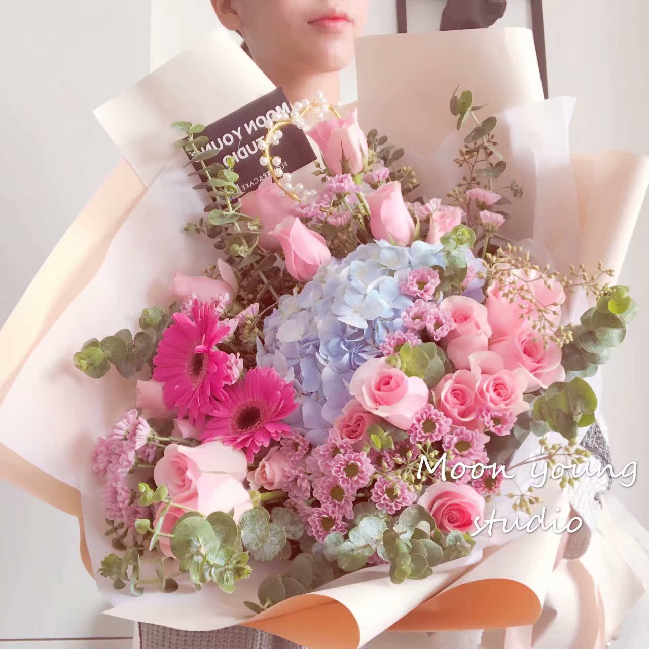 圣诞节礼物创意送女生diy 平安夜礼物手工玫瑰花鲜花速递武汉同城在类目 鲜花速递/花卉仿真/绿植园艺, 鲜花速递(同城)中 - 来自Buy2taobao.com提供专业的淘宝代购服务