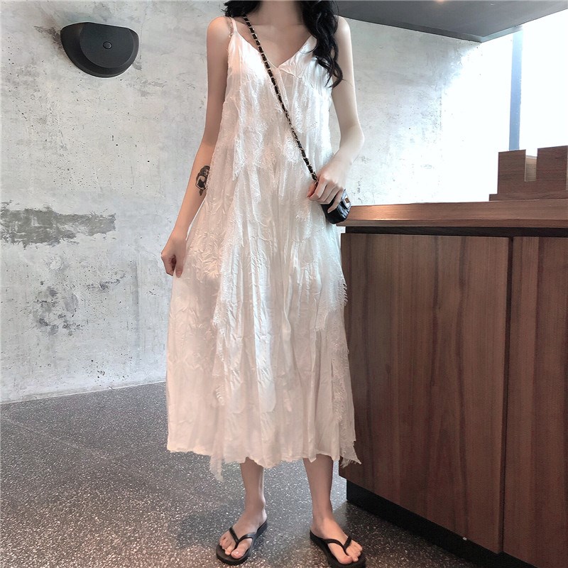 夏季韓版蕾絲吊帶連衣裙女中長款v領無袖桔梗裙2019新款洋氣裙子在類目 運動服/休閒服裝, 運動風衣中 - 來自Buy2taobao.com提供專業的淘寶代購服務