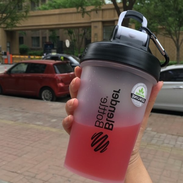 household convenient U.S.A bottle Protein powder fruit juice Shaker Bodybuilding Sport Bottle Portable Leak-proof cupsin the Tableware , Cup/Cups/Kettle , Shaker category - from Buy2taobao.com to provide professional Taobao agent buy service