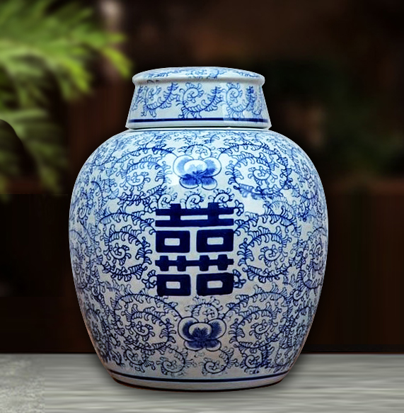 古典青花瓷带盖罐陶瓷罐家居客厅摆件瓷器喜字罐传统创新青花瓷罐在类目 家居饰品, 装饰器皿, 储物罐中 - 来自Buy2taobao.com提供专业的淘宝代购服务