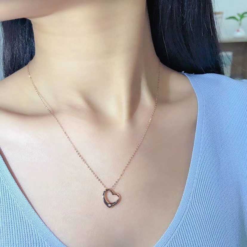 natural Jewellery Latest 18K Diamond Necklace Deep 18K Rose Gold heart-shaped Braceletin the Accessories/Fashion Jewelry, Other Jewelry category - from Buy2taobao.com to provide professional Taobao agent buy service