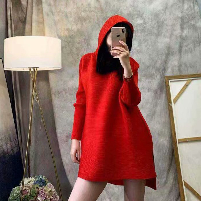 Chinese Red Jubilation fold Elastic force Irregular Hem double-deck 19 spring and autumn literature Hooded Mid length version Dressin the Women's clothing/Boutique , Large size women category - from Buy2taobao.com to provide professional Taobao agent buy service