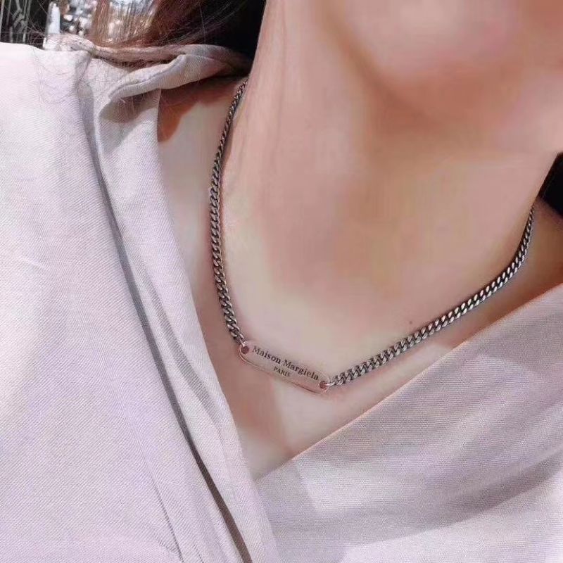 韩版搭配925纯银个性短款简约时尚锁骨字母牌项链女友生日礼物在类目 饰品/流行首饰/时尚饰品新, 项链中 - 来自Buy2taobao.com提供专业的淘宝代购服务