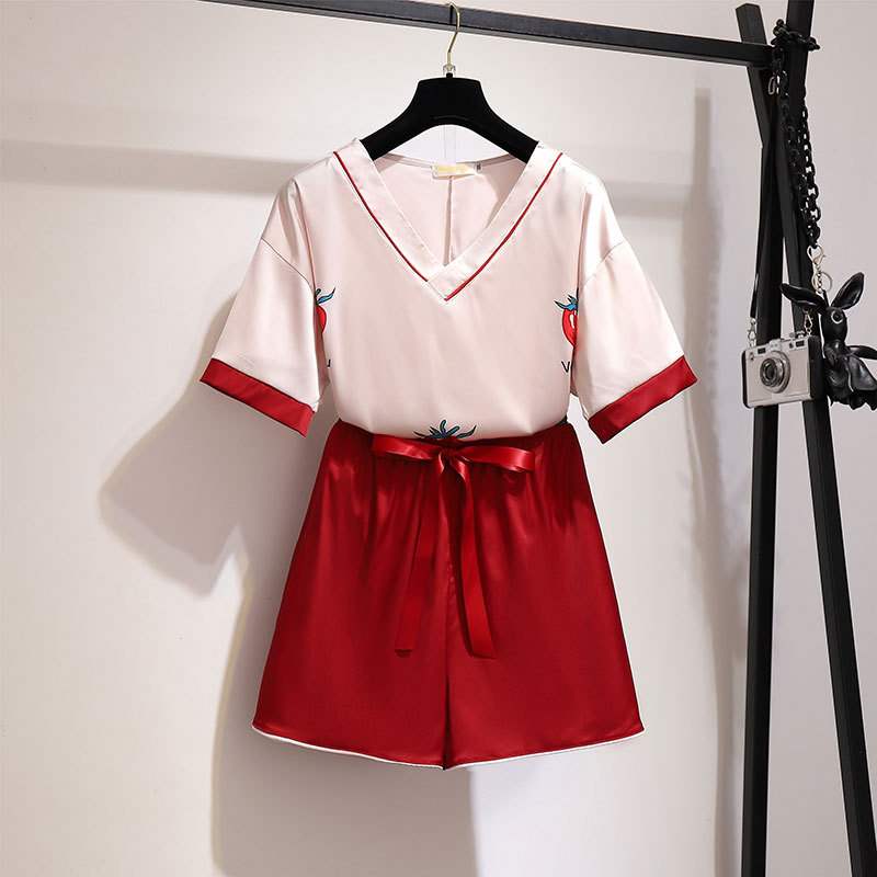 300斤特超大碼夏冰絲綢女式睡衣家居服短褲 240胖mm280套裝兩件套在類目 女裝/女士精品, 大碼女裝中 - 來自Buy2taobao.com提供專業的淘寶代購服務