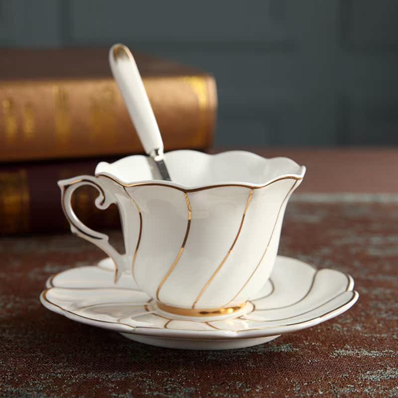 欧式咖啡杯碟套装 英式简约陶瓷杯金边下午茶杯 茶具红茶杯送架在类目 餐饮具, 咖啡器具, 咖啡杯中 - 来自Buy2taobao.com提供专业的淘宝代购服务