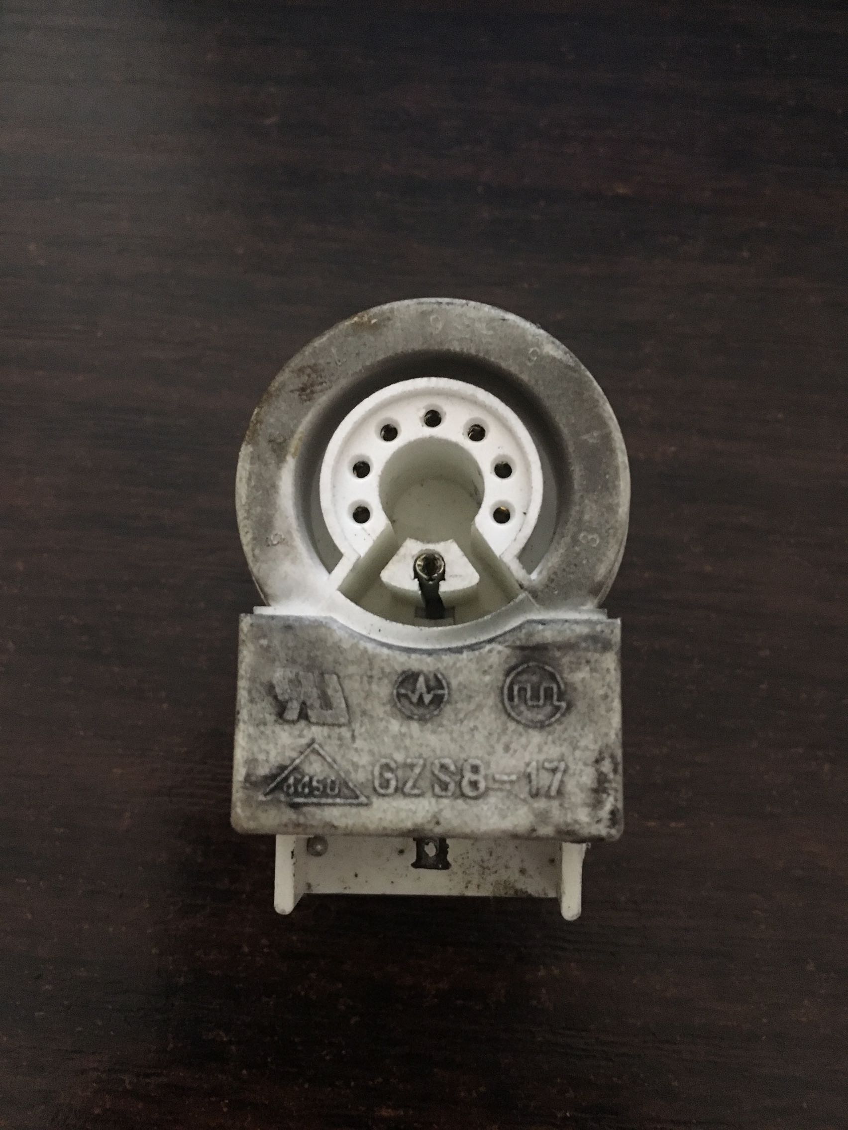 【全新】电视机显像管管座 GZS8-17 大七脚 彩电管尾插座 外7脚在类目 大家电, 大家电配件, 其他大家电配件中 - 来自Buy2taobao.com提供专业的淘宝代购服务
