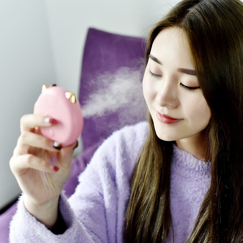 抖音小可愛補水儀納米噴霧器保濕學生移動便攜式冷噴面部美容儀在類目 個人護理/保健/按摩器材, 清潔美容工具, 美容噴霧機/蒸臉器中 - 來自Buy2taobao.com提供專業的淘寶代購服務