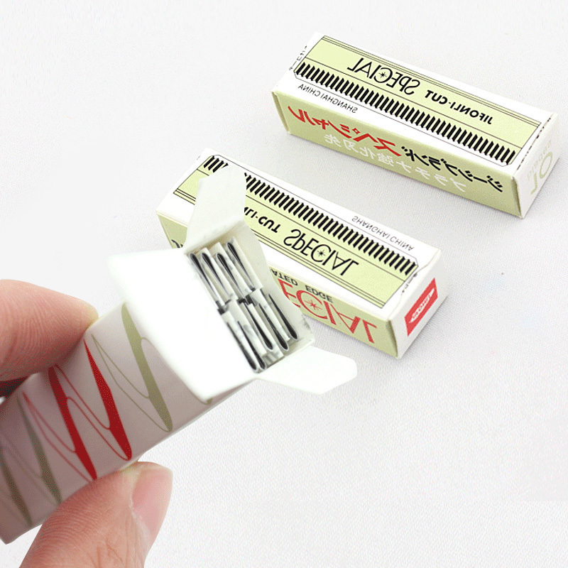 修眉刀片 化妆工具 化妆师专用羽毛刮眉刀片画眉修眉 单片卖在类目 居家日用, 美体/减肥/塑型/增高用具, 美容小工具中 - 来自Buy2taobao.com提供专业的淘宝代购服务