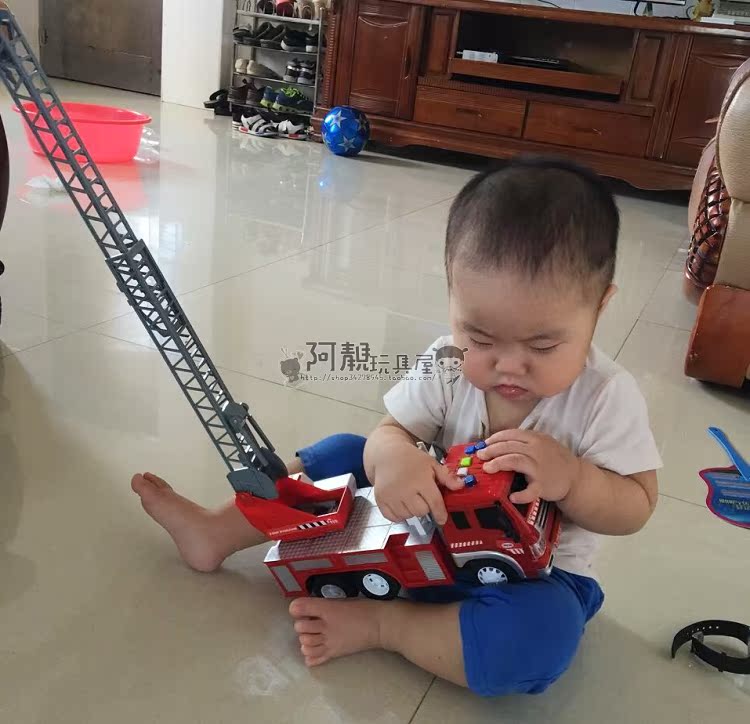文艺大号消防车会讲故事的工程车儿童音乐惯性救援车男孩益智玩具|ruв категории игрушка/коляска/головоломка/блоки/модель, электрический/пульт дистанционного управления/инерции/заводная игрушка, инерции/воин/руление игрушки - от Buy2taobao.com для оказания профессиональной услуги покупки агента Taobao