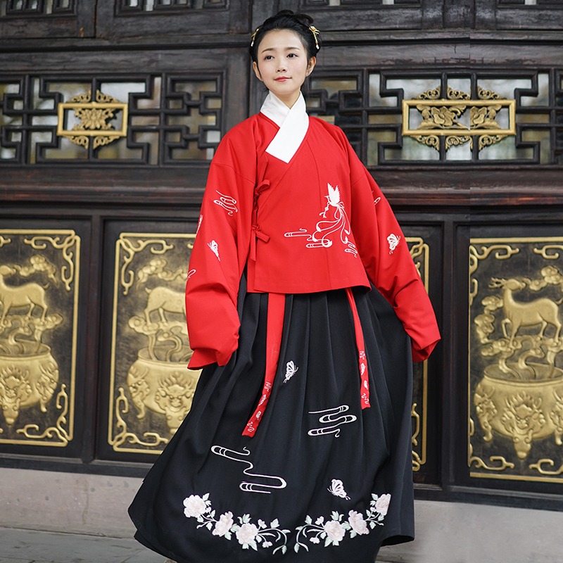 重回汉唐汉服女装归云原创设计明制绣花袄裙日常交领襦裙春秋装在类目 女装/女士精品, 唐装/民族服装/舞台服装, 民族服装/舞台装中 - 来自Buy2taobao.com提供专业的淘宝代购服务
