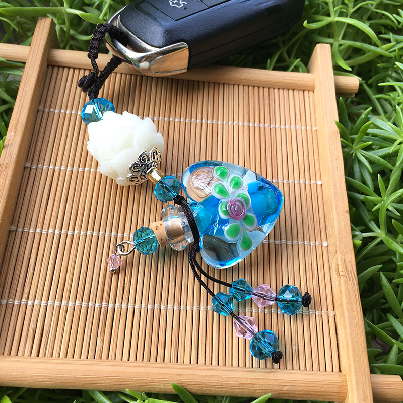 菩提莲花装朱砂钥匙扣女新款车钥匙挂琉璃饰品香薰精油小瓶子吊坠|msdalam kategori kereta/artikel/Fitting/Refit, Auto aksesori/dalam Barang Kemas, Memandu barang-barang peribadi, Rantai kunci kereta - dari Buy2taobao.com untuk memberikan perkhidmatan ejen Taobao profesional membeli