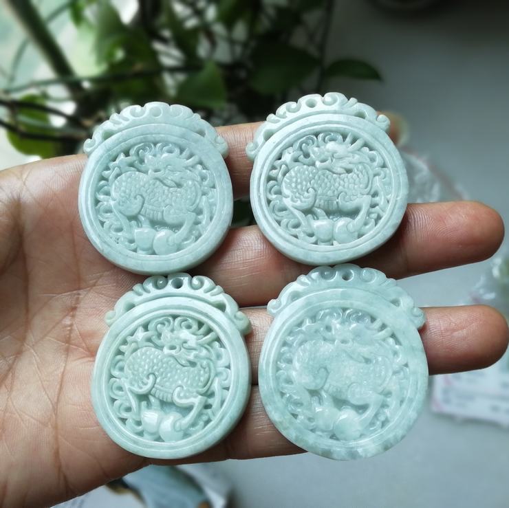 缅甸翡翠A货挂件原石玉器冰糯种玉坠神兽麒麟吊坠特价甩卖一手走|ruв категории ювелирные изделия/алмаз/жадеит/золото, Джейд (новый), монисто - от Buy2taobao.com для оказания профессиональной услуги покупки агента Taobao