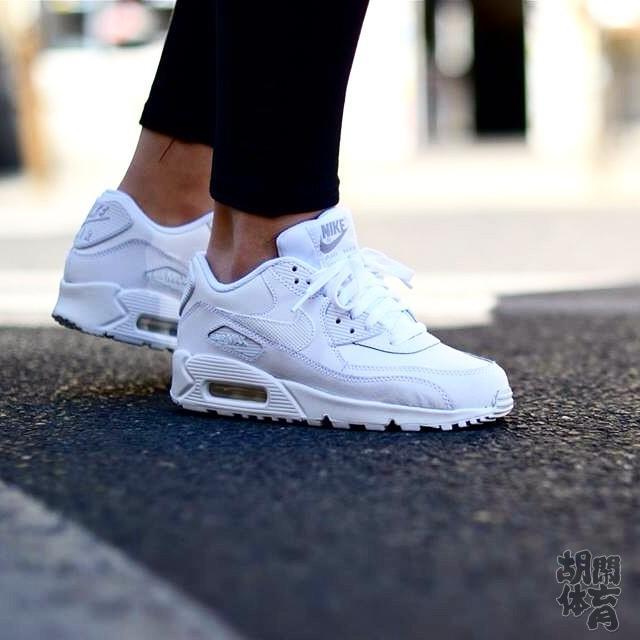 Nike 90s кроссовки