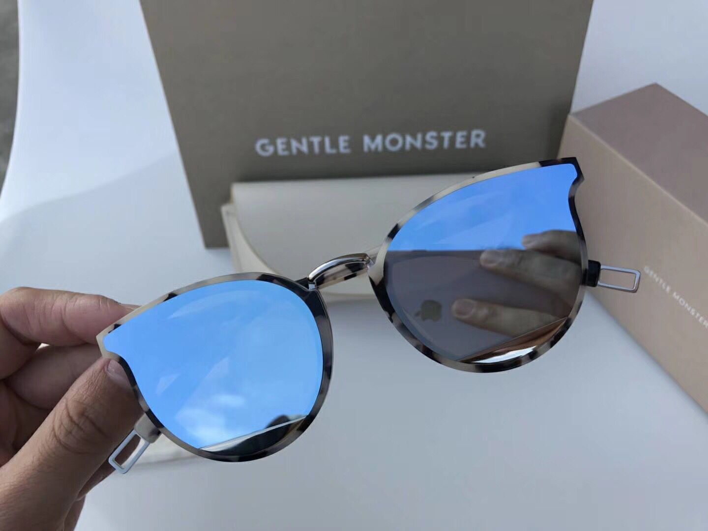 Sunglasses brand sunlight glasses the republic of korea Star Same item Sunglasses Polarized myopia Retro Reflectivein the ZIPPO/Swiss Army Knife/Glasses , Sunglasses category - from Buy2taobao.com to provide professional Taobao agent buy service
