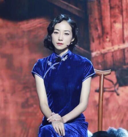 JULEE定制韩雪同款深宝蓝丝绒修身显瘦长款旗袍|ruв категории Женская одежда, Cвадебные платья, ципао - от Buy2taobao.com для оказания профессиональной услуги покупки агента Taobao