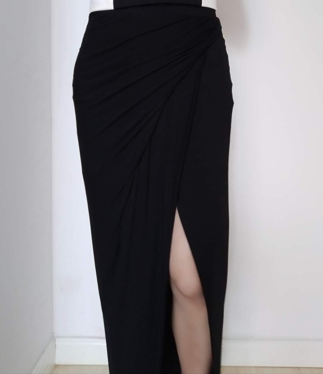 2018 Europe and America Same item Autumn new pattern black Irregular Sense of design modal Body Split ends longuette goods in stockin the Women's clothing/Boutique , Skirts category - from Buy2taobao.com to provide professional Taobao agent buy service