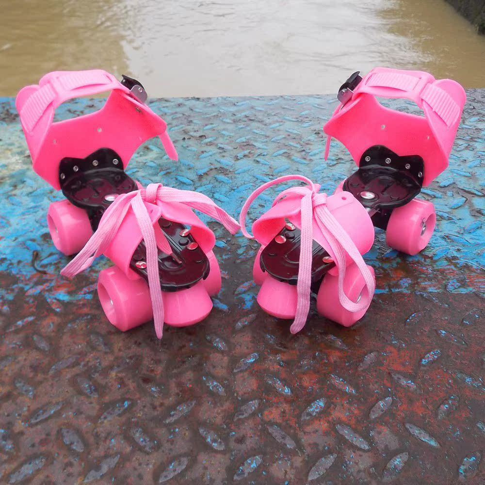Double row the skating shoes children The four round Skate Roller skates Adjustable roller shoes Roller skates Metal supportin the Sports/Yoga/Fitness/Fans supplies , Skating/Skateboard/Extreme Sports , Double round category - from Buy2taobao.com to provide professional Taobao agent buy service