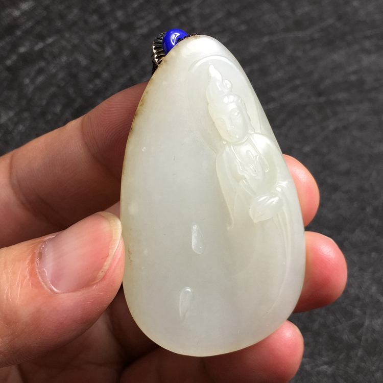 新疆和田玉白玉籽料观音玉吊坠真皮天然正品玉坠项链牌挂件保真在类目 珠宝/钻石/翡翠/黄金, 和田玉, 颈饰中 - 来自Buy2taobao.com提供专业的淘宝代购服务