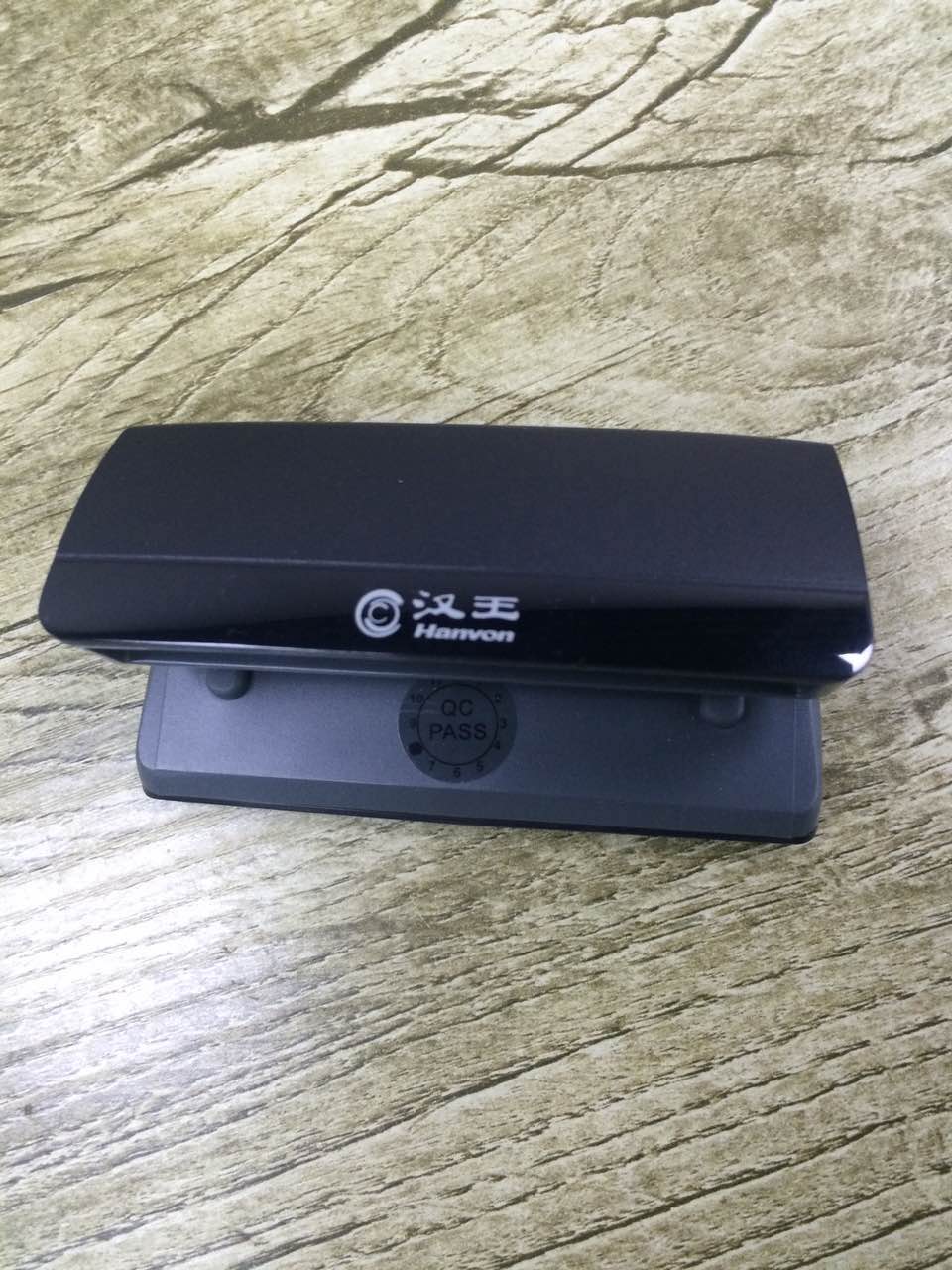 HW Electronic paper book Reading lamp Amazon kindle558 Book Light charge Lithium Book lights quality goodsin the 3C Digital Accessories, EBook Accessories , Book lights category - from Buy2taobao.com to provide professional Taobao agent buy service