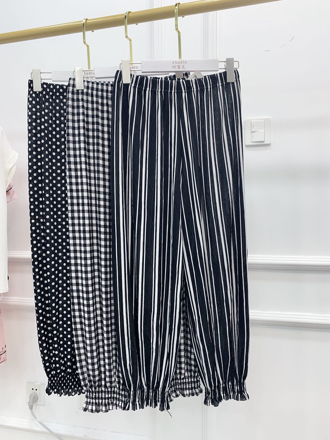 5.23冰絲束腳褲女在類目 女裝/女士精品, 褲子, 休閒褲中 - 來自Buy2taobao.com提供專業的淘寶代購服務