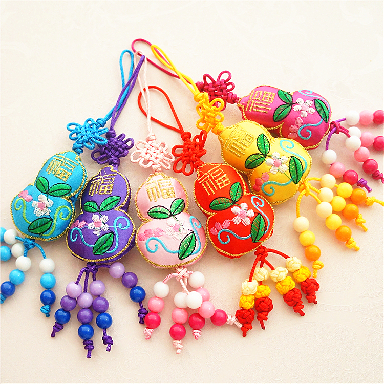 Features small pendant Sachet gourd Bag hanging Chinese knot gourd Embroidery Double-sided embroideryin the Accessories/Leather belt/Hat/Muffler , Shoes and bags/Belt Accessories , Bag Accessories , Bag pendant category - from Buy2taobao.com to provide professional Taobao agent buy service