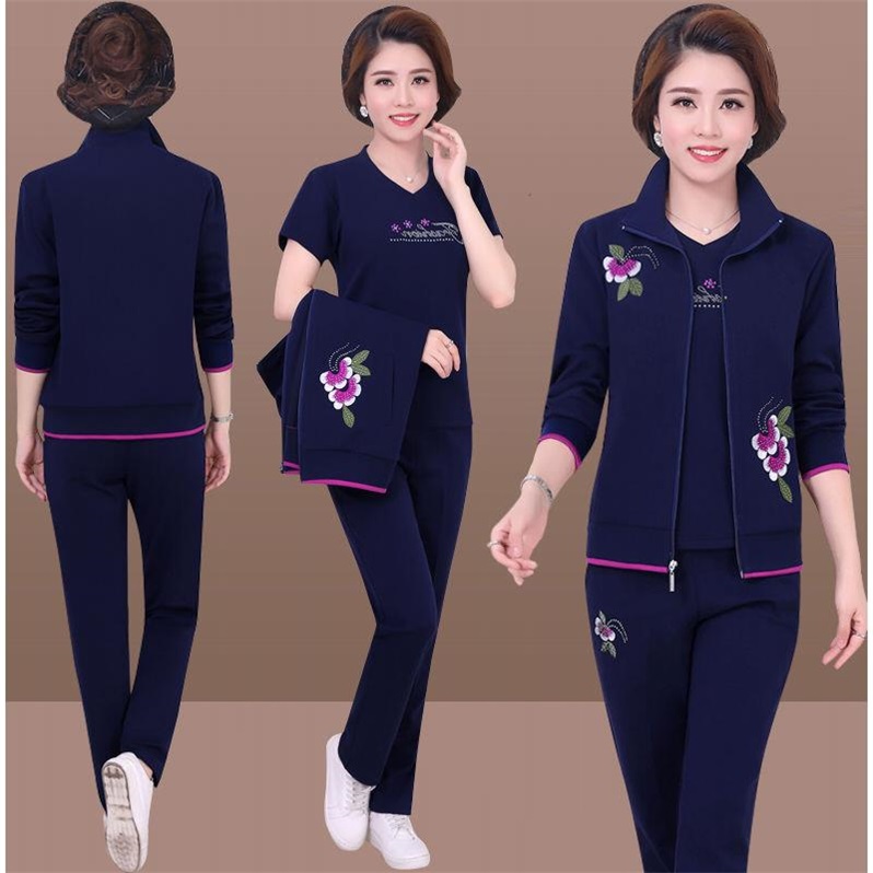 中老年女装春秋款套装妈妈装运动休闲服中年时尚大码宽松三件套女在类目 户外/登山/野营/旅行用品, 户外服装, 户外休闲衣裤, 户外休闲衣裤套装中 - 来自Buy2taobao.com提供专业的淘宝代购服务