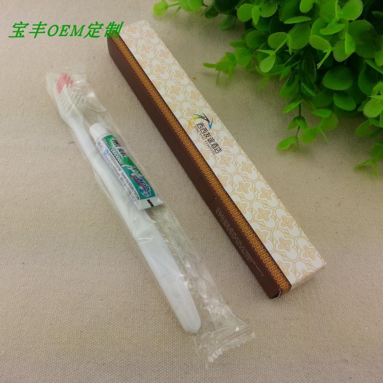定制酒店賓館牙具扁魚牙刷尼龍軟性刷毛加6g黑妹牙膏紙盒包裝在類目 洗護清潔劑/衛生巾/紙/香薰, 洗髮沐浴/個人清潔, 口腔護理, 牙刷/口腔清潔工具中 - 來自Buy2taobao.com提供專業的淘寶代購服務
