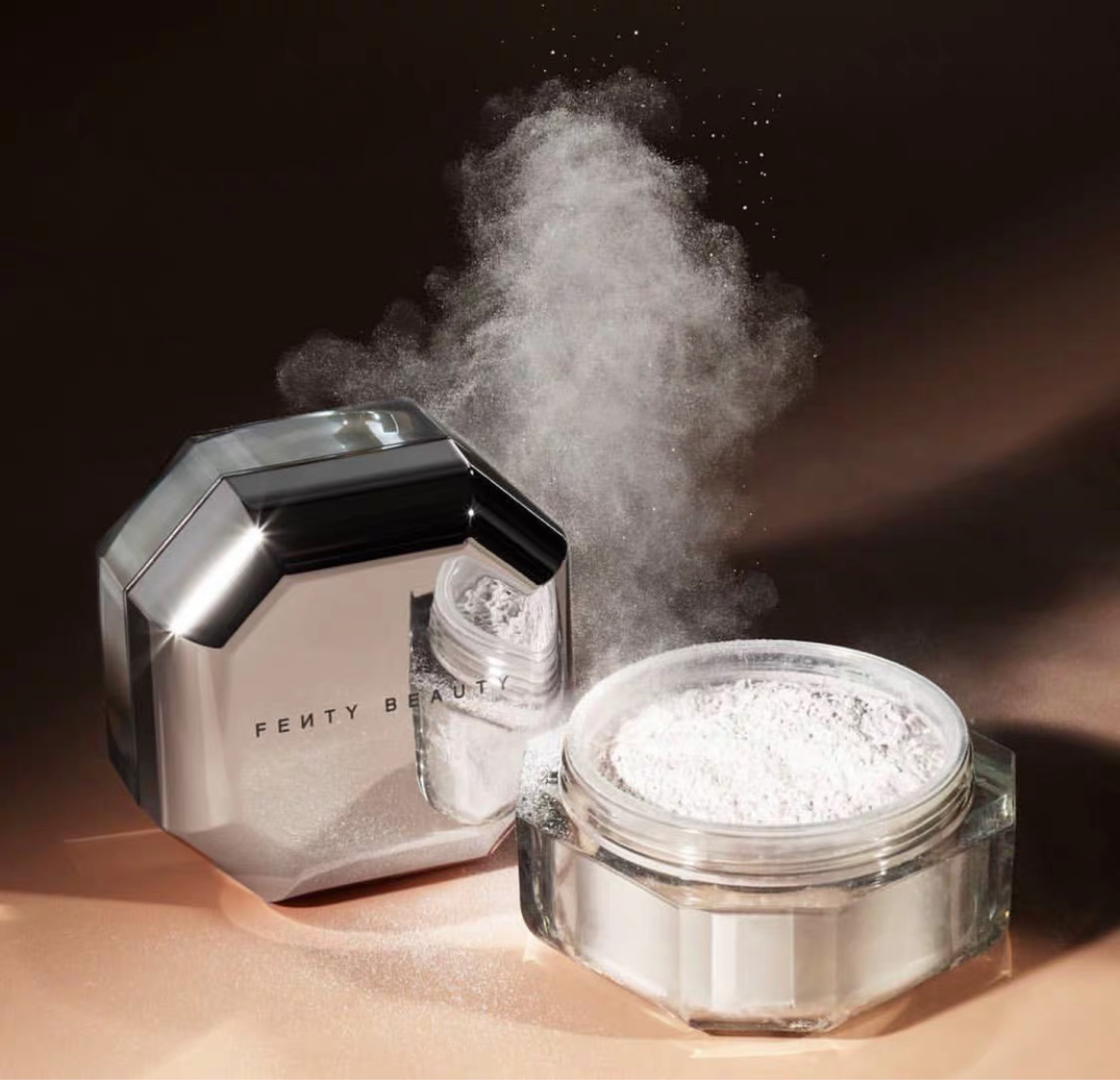 Fenty Beauty蕾哈娜散粉 雾面哑光定妆散粉 控油2019新款PROFILTR|msdalam kategori Alat solek/minyak wangi/kecantikan, serbuk/serbuk longgar - dari Buy2taobao.com untuk memberikan perkhidmatan ejen Taobao profesional membeli