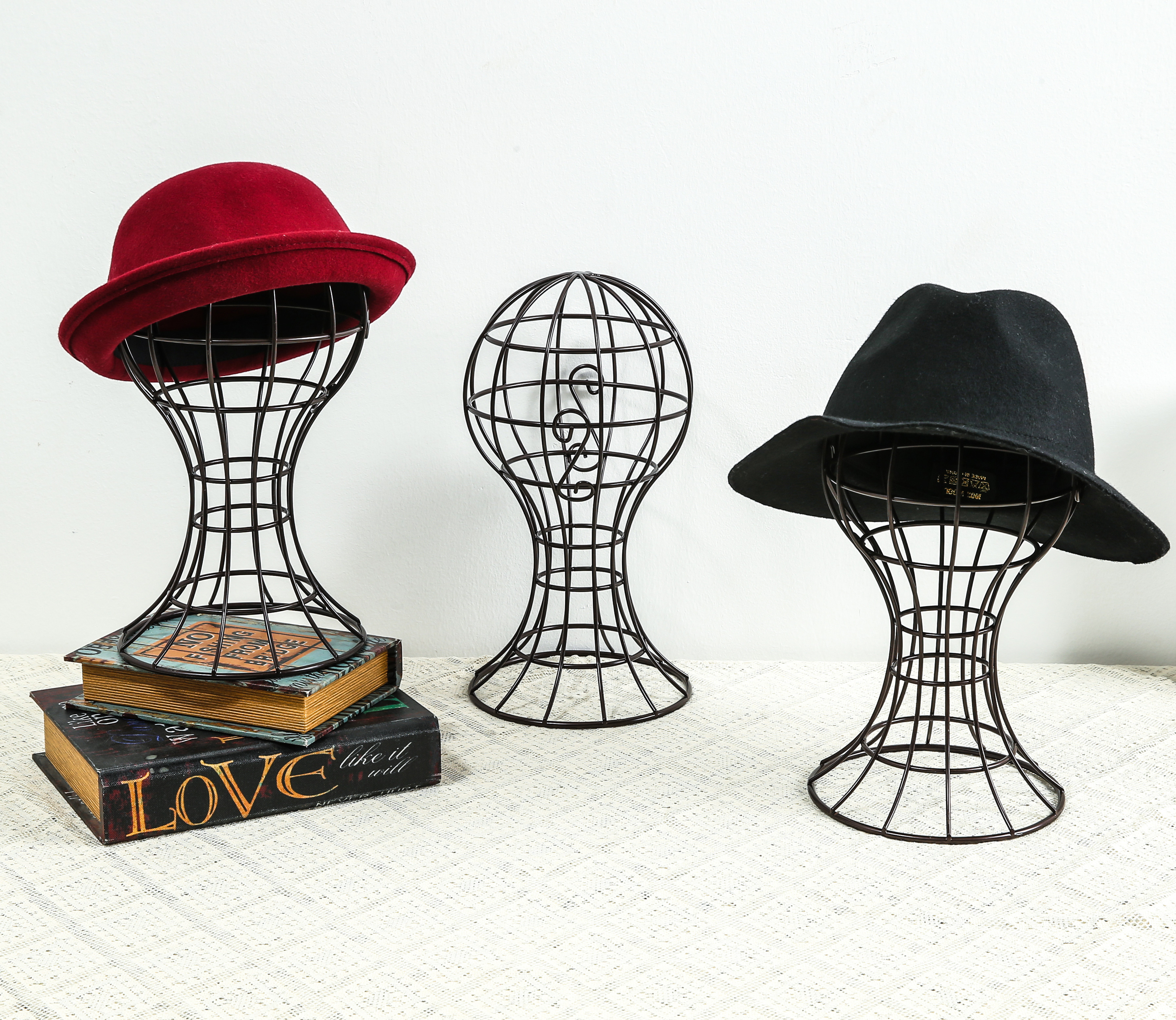 Iron art Modern simplicity men and women Hat Wig prop Model stand Headform Display rack adult Hat rack Abstract Headformin the Business/Office Furniture , Clothing store furniture , Mannequins category - from Buy2taobao.com to provide professional Taobao agent buy service