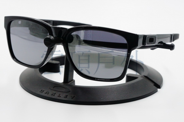 Oakley正品太阳镜墨镜CATALYST男女15新款OO9272-02复古休闲亚版在类目 ZIPPO/瑞士军刀/眼镜, 太阳眼镜中 - 来自Buy2taobao.com提供专业的淘宝代购服务