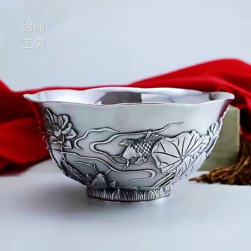 纯手工银碗 纯银餐具做旧银碗999足银碗 年年有余银碗 商务银礼品在类目 餐饮具, 餐具, 碗中 - 来自Buy2taobao.com提供专业的淘宝代购服务