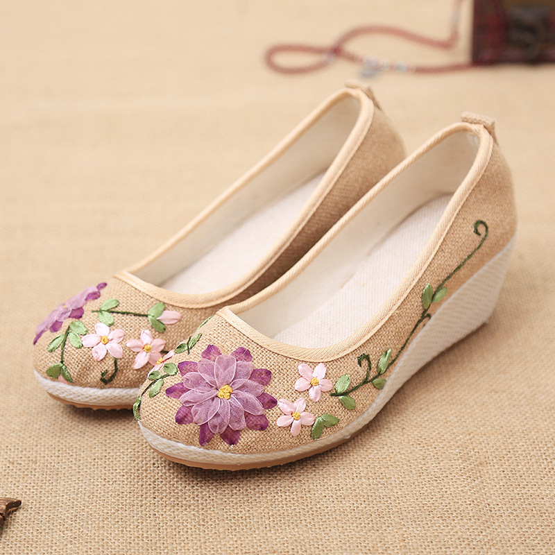 Swallows clear autumn Embroidery Women's Shoes Dichotomanthes bottom With slope Ethnic style Ladies Flax Cotton and hemp square dance new pattern Single shoesin the Home Daily , Protective Equipment , Protective footwear category - from Buy2taobao.com to provide professional Taobao agent buy service