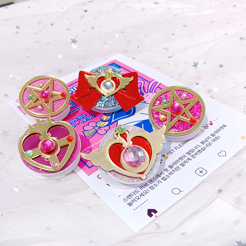 DT的店 可爱复古动漫小仙女卡通美少女展示徽章手机支架在类目 3C数码配件, 手机配件, 手机支架/手机座中 - 来自Buy2taobao.com提供专业的淘宝代购服务