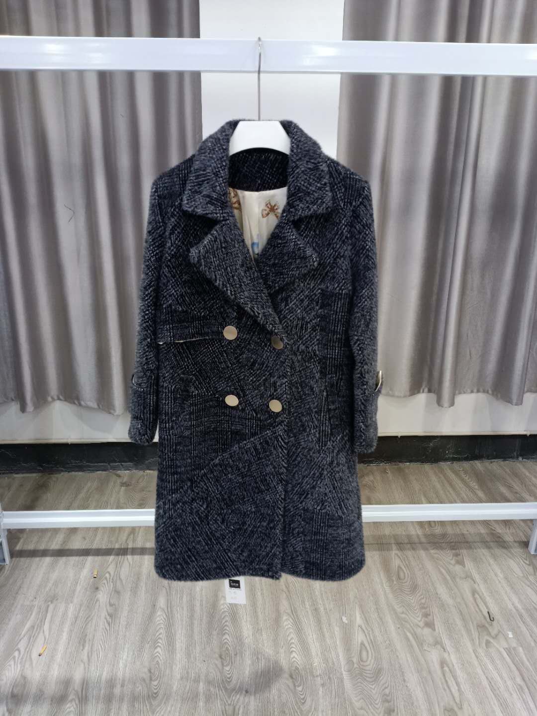 萱萱精选黄金貂44在类目 女装/女士精品, 毛衣中 - 来自Buy2taobao.com提供专业的淘宝代购服务