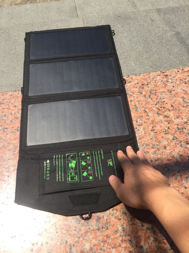奧鵬AP便攜折疊太陽能充電器寶手機移動電源戶外智能5V充電板防水在類目 3C數碼配件, 移動電源中 - 來自Buy2taobao.com提供專業的淘寶代購服務