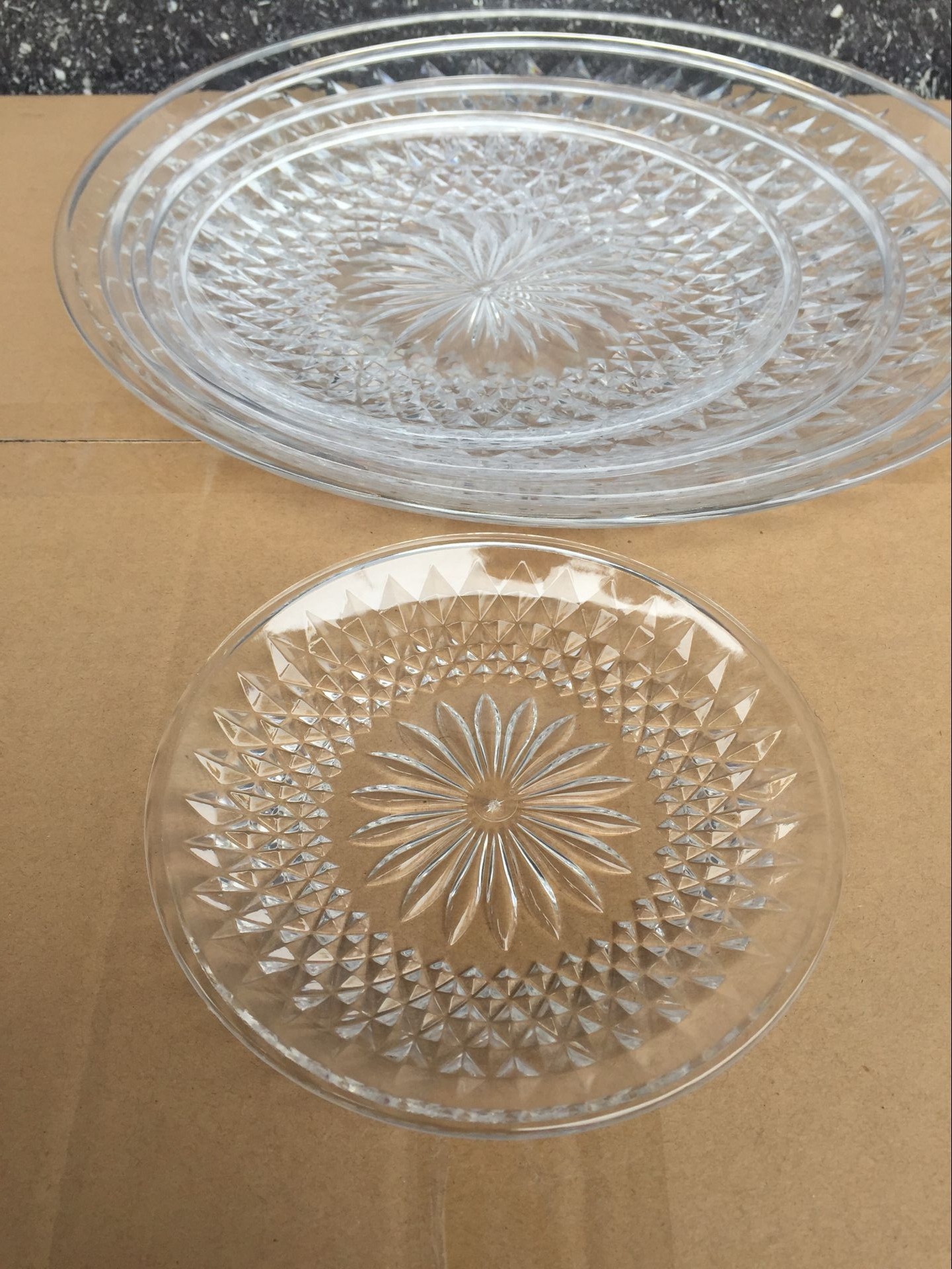 Acrylic Fruit plate Snack tray Snack tray Dessert plate Oval tray Dried fruit tray bar KTV Consumablesin the Tableware , Tableware , Fruit bowl/Fruit plate/Hamper category - from Buy2taobao.com to provide professional Taobao agent buy service
