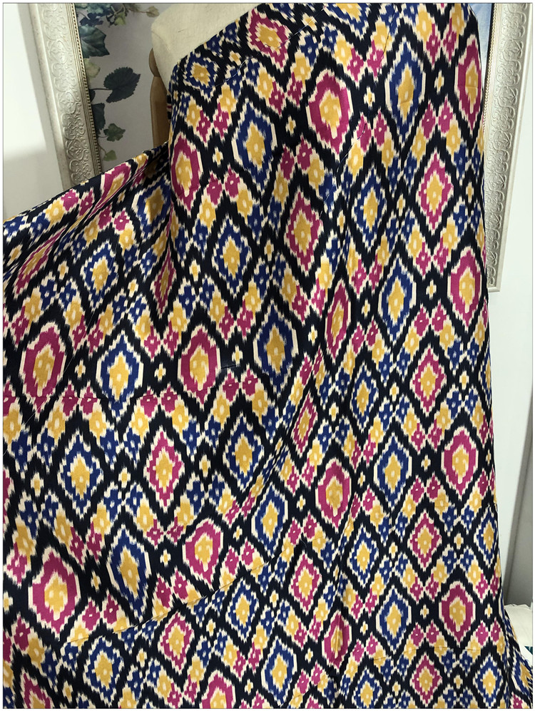 【6-9上新1】真絲桑蠶絲零布頭雙绉素绉緞夏季連衣裙面料在類目 居家布藝, 布料/面料/手工diy布料面料中 - 來自Buy2taobao.com提供專業的淘寶代購服務